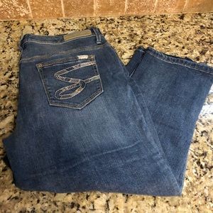 Seven Distressed Capris, size 16